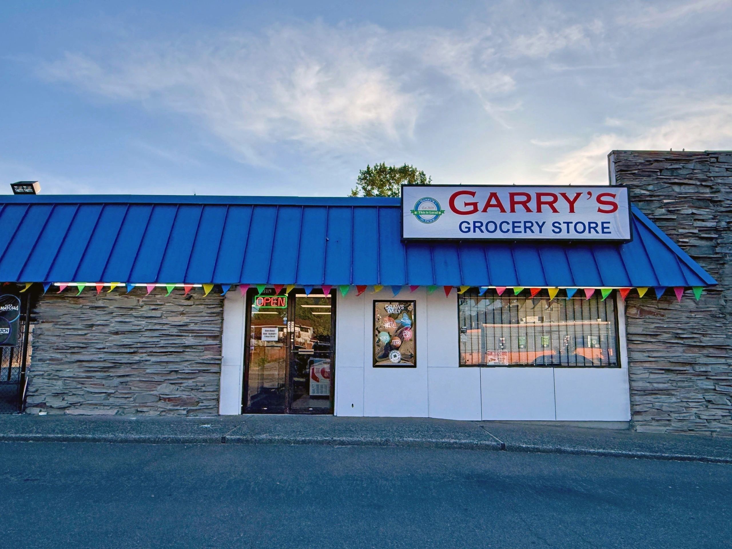Pacific Garry's storefront